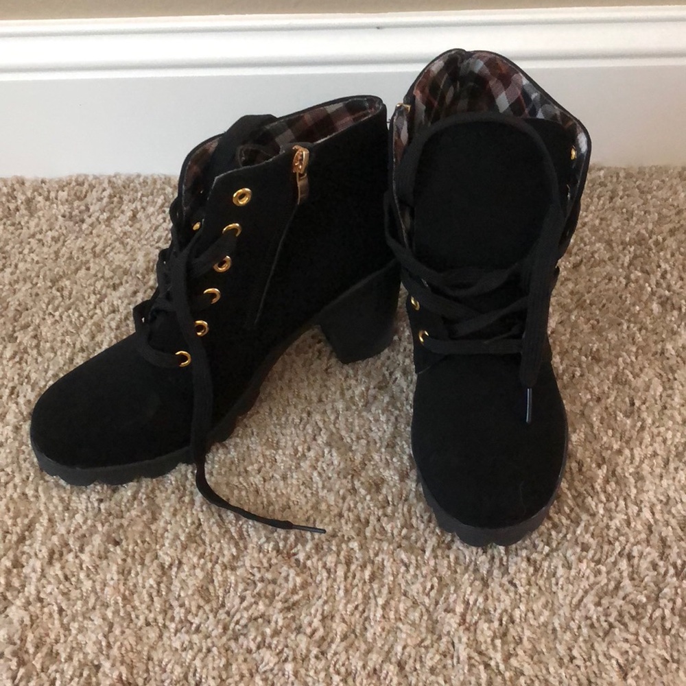 Black Heeled Boots